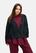 Neuletakki – mukava, ajaton & rakenteellisilla yksityiskohdilla 'Cotona'