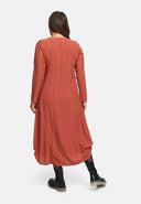 A-linjainen mekko rypytyksellä 'Ferina'