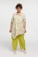 'Livia' Blusen-Tunika – leicht, figurumspielend & künstlerisch gemustert