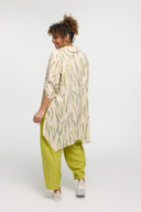 'Livia' Blusen-Tunika – leicht, figurumspielend & künstlerisch gemustert