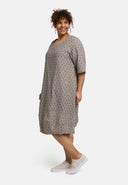 Vestido 'Olina' – ligero, estructurado y de suave elasticidad