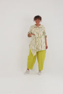 Blusa-túnica 'Livia' – ligera, favorecedora para la figura y con diseño artístico